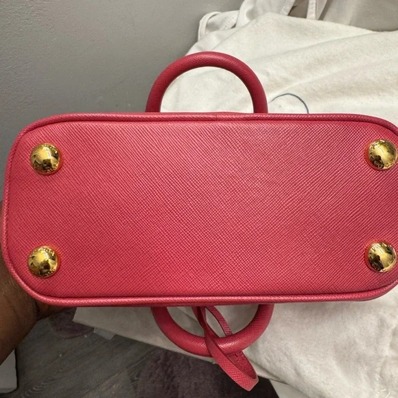 Prada Pink Saffiano Mini Bag with Gold Hardware - Picture 4 of 7